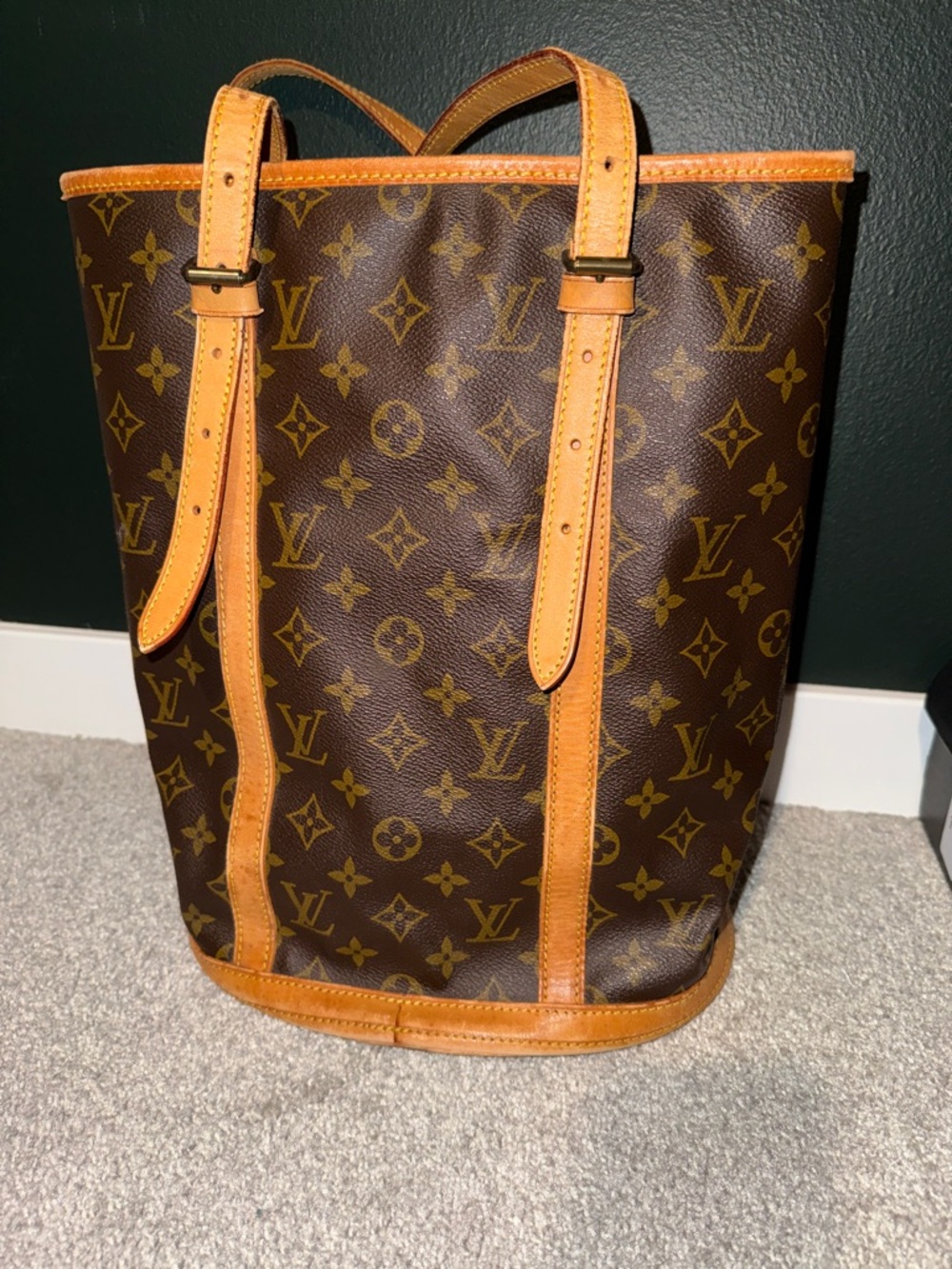 Louis Vuitton Monogram Bucket Tote in Brown and Tan Leather Trim - Picture 4 of 15